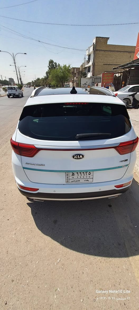 سلام عليكم 
سبورتج 2017   GTLain  جي تي لاين 
خليجي
فول مواصفات  
بصمة 5
بانوراما 
محرك ٢٤٠٠ 
قطعتين تبريد
كشنات كهربائية تدفئة وتبريد 
كشنات الخلفية تدفئة 
جنطة بصمة
هندبريك بصمة 
حساسات أمامية وخلفية 
زراكات امامية
كامرة 
شاشة أندرويد 
مانع الانزلاق 
نزول منحدرات
فور ويل 
3 انضمة للقيادة 
اشاير بالمري  زائد  
داخل جلد بالكامل
سعرها  185 وبيه مجال 
مكان الحرية 
رقم الهاتف 
***********
