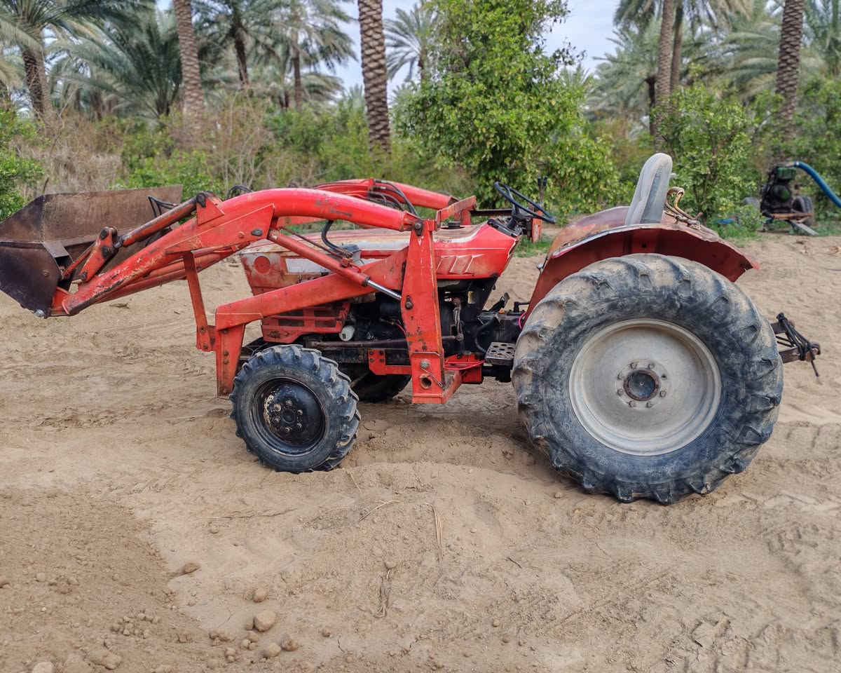 للبيع مكينه ينمر ٣٣ الرقم ***********
