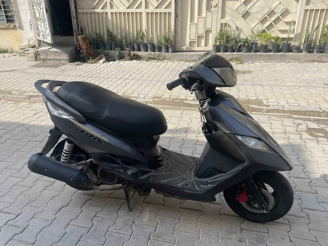 ثعلب ١٤٠  مكينة ناعمة لا تبخير ولا نضوح نكرة كل وقت شلعه معدل طيران 
كهربائيات كاملة  كفر مختم وي سواد سعر ٥٥٠ وبيها مجال مكان حرية مدخل البستان. تفاصيل اكثر الاتصال  ***********
