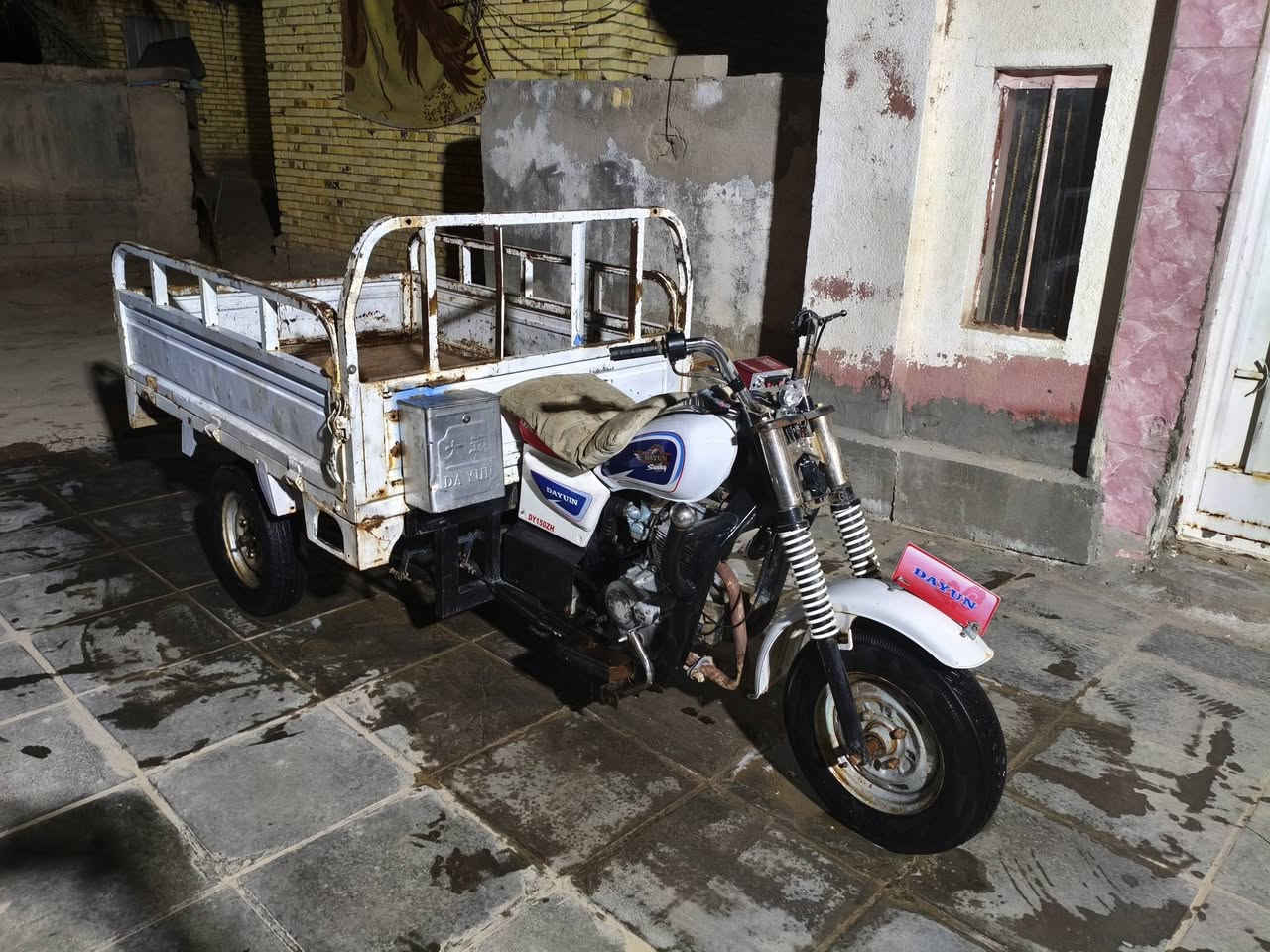 السلام عليكم ستوته للبيع موديل 15 أوراق أصولي كهربيات شغاله سلف وهندر 
محرك بيه امتيار 
مكان ناصريه مركز
سعر خاص 
***********
