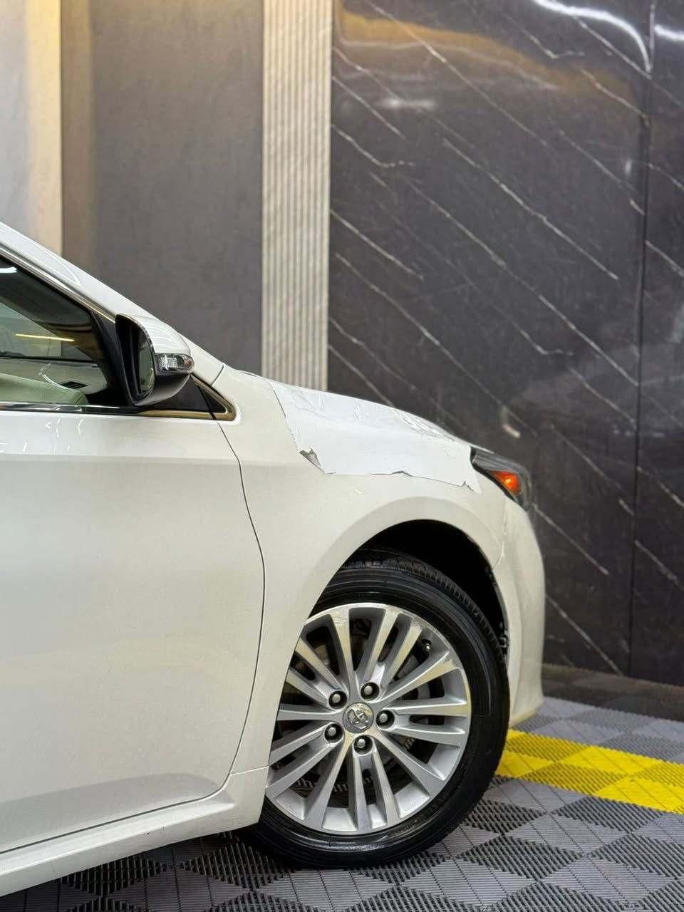 ﷽
TOYOTA AVALON 2013 LIMITED
▫️تويوتا ئه ڤه لون موديل 2013 ليميتد
🔹مواسفات خليجى
فول مواسفات بريمى ده ره جه يه ك
~~~~~~~~~~~~~~~~~~~~~~~~~~~~~~~
مكان🌇: سليماني                     سعر💵:197$
تليفون☎️:*********** ::: ***********
~~~~~~~~~~~~~~~~~~~~~~~~~~~~~~~
▫️كير و مه كينه ى به شه رت نه كراوه 📦
🔹سه وت و سه رف و خه له لى نييه به شه رت

▫️بؤياغ ( يه ك به له بؤياغ هه يه ) دوو جى بجوك ساردى هه يه 
🔹زؤر جوان ماوه ته وه و نمونه يه له جوانيدا📦

▫️مواسفات بريمى فول مواسفات
( به سمه - سلايت - ناو زه رد - كوشن جلد - كوشن ساردو گه رم - كوشن خزن - تبريد مركزي - نيزامى ئيكؤ و سبؤرت - ڤؤليؤم - تحديد سورعه - زينون - زؤر مواسفاتى تر )

▫️چوار تايه و ويلى لؤكى TOYO بيلادى بؤ به ستراوه
🔹كامل سير ڤزى بؤ كراوه و يه ك دينار مه سروفى نييه
🔹سه نه وى و ره قه م و هه زه ى تازه يه به ناوى خومانه
🔹ته حويل و غه رامه به شه رت
🔹(( گير و مه كينه و كاره باى و هه موو گيانى به شه رت )
