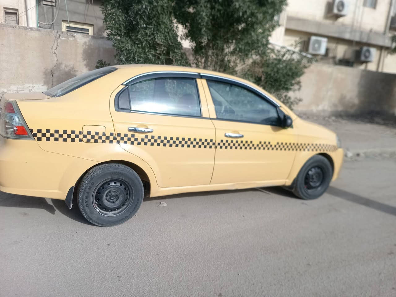 السلام عليكم افيو 2009 سياره حلوه اوجاهزه كامره شاشه كير مكينه حداديه تايرات كله جديد نقصه بس تبريد سياره بسمي امداور يمته مايعجبك رقم انكليزي سنويه 30 رقم *********** السعر 52اوبيه مجال
