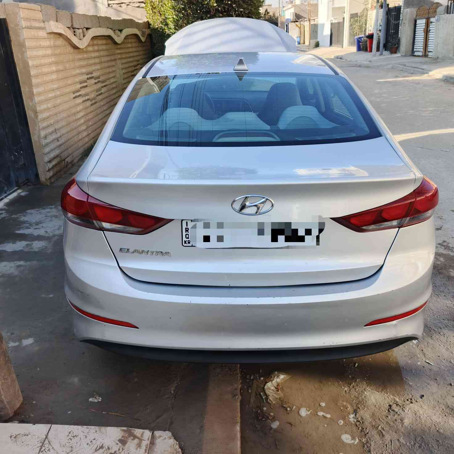 النترا 2018 كلين تايتل بيها طخه بسيطة بباب 
السايق ممصلحة موضحه بالصور
وكم رصعة بالقمارة مال حالوب

رقم اربيل أنكليزي بأسمي 
ملصق هزه جديد سنويه مجدده 2030

تحويل مباشرة ماسوي وكالة
محرك دووش كير اوتماتيك تخم تاير 
تحكم ستيرن جهتين و مثبت سرعة 
و كامره خلفية و شاشه و درايف 
مود ثلاث أنظمة قيادة ونقاط عمياء
ماشية 103000 ميل تقريبا

مكان السيارة بغداد الدورة
معاينة السيارة بعد الساعه ٤ العصر 
لارتباطي بدوام قبل هذا الوقت

ال💎ــسعـر 🟥 :: رقم (1) تلـقـائـي 📮

رقم صاحب ســـيـارة :: ***********
