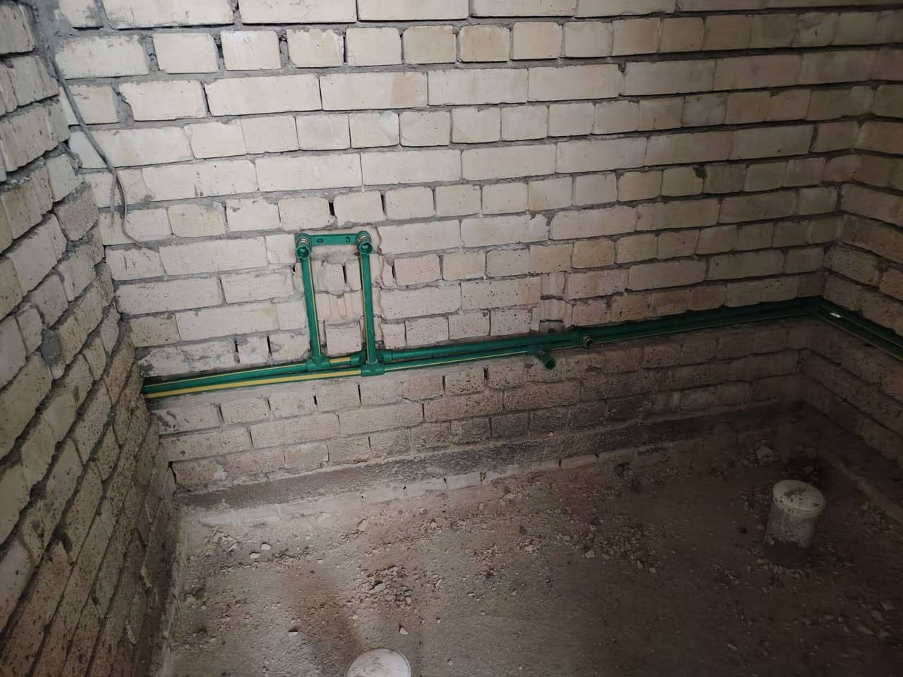 🔹 Perfect Build 🔹
متخصصون في أعمال تأسيس أنابيب المياه والصرف الصحي للبيوت والعمارات في بغداد
✅ تم بحمد الله تأسيس أنابيب بيت كامل من الصفر
وفق الأصول الفنية وبطريقة تضمن عدم حدوث مشاكل مستقبلاً
خدماتنا تشمل:
🔧 تأسيس أنابيب المياه الباردة والحارة
🚿 تأسيس أنابيب المجاري والصرف الصحي
🏠 توزيع التمديدات للحمّامات والمطابخ بدقة عالية
🛠️ تنفيذ العمل بأسلوب احترافي ونظيف
نتميّز بـ:
✅ استخدام مواد ذات جودة عالية
✅ شغل دقيق ومنظم
✅ الالتزام بالوقت
✅ أسعار مناسبة للجميع
التأسيس الصحيح اليوم يعني راحة لسنوات طويلة بإذن الله
هدفنا تقديم عمل متقن وأمانة في التنفيذ
📍 الموقع: بغداد – العراق
📞 للتواصل:
***********
***********
📱 يتوفر واتساب
Perfect Build
الجودة في التأسيس… والراحة في المستقبل
