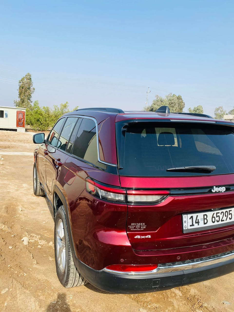 جيب شيروكي لاريدو
2024 
5راكب
حادثها باب مصلح بمكانه بدون فتح والجاملق مبدل 
بدوووون ايربااااااك
مرقم بصرة كتاب شهداء بسمي
السيارة بيها فتحة ...
رادار
تحكم ستيرن
تدفئة تبريد كشتات
السيارة ماشية 16 الف جديدة السيارة للاخير 
سعرها 292 وبيها مجال للشرائح
الهاتف ***********
مكاني البصرة
