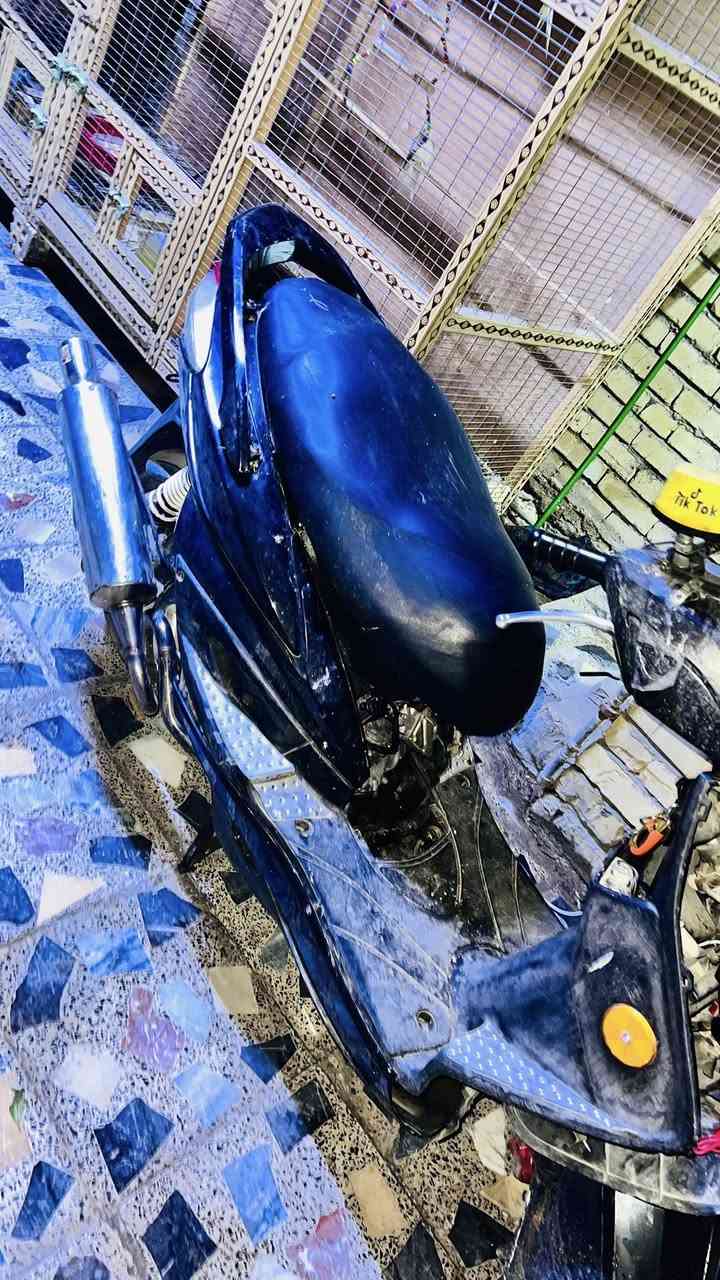 سكنس ب350 شغالة سلف هندر ينراد لها ترتيب مكينتها نضيفة  مكاني بغداد جميلة الثانية ***********
