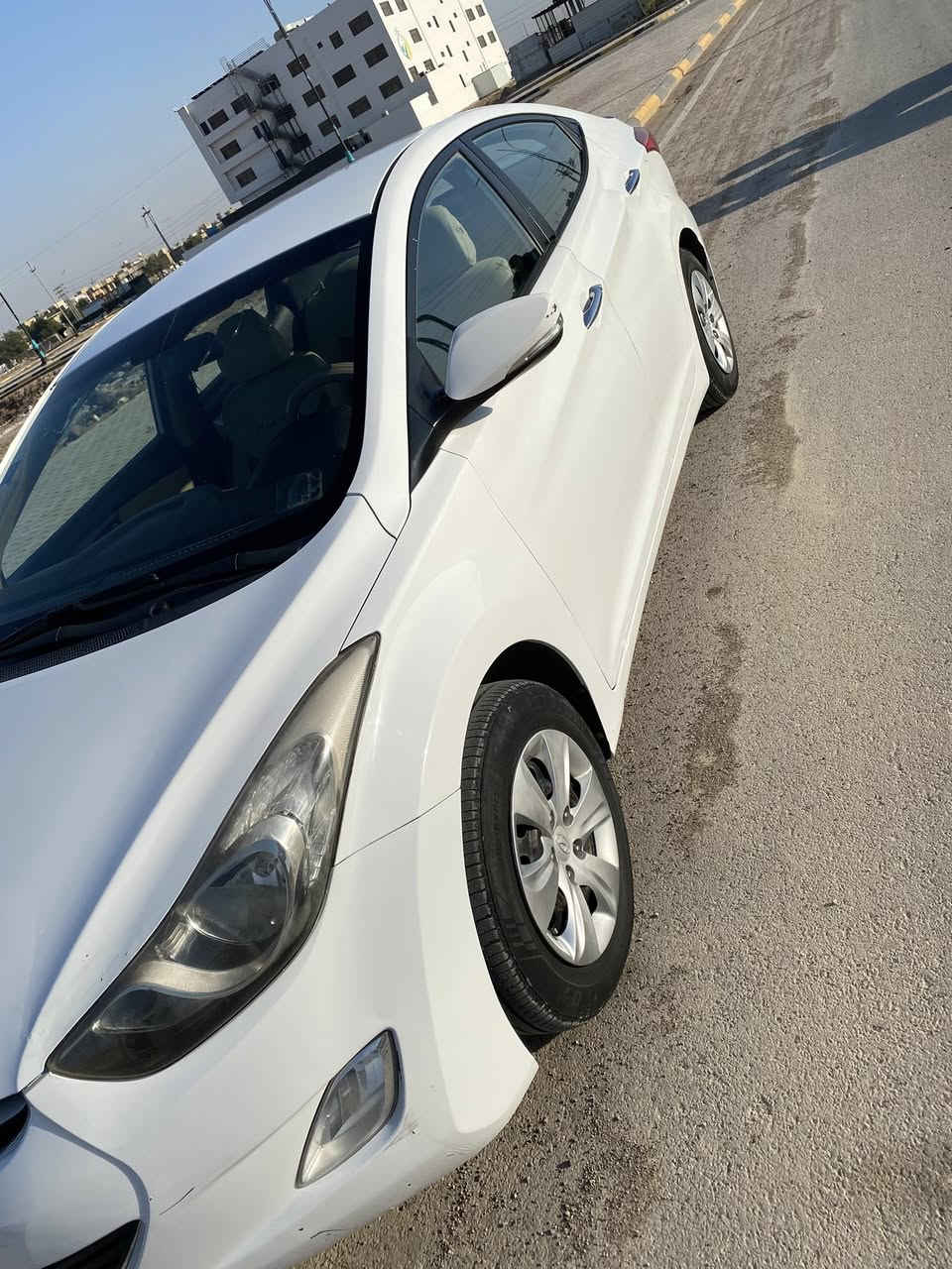 النترا 2014 خليجيه 1600 رقم واسط بيها صبغ هلال الجاملغ الخلفي مع باب خلفي وباب الصدر ثلاث أرباعه اثر شخوط بدون حادث وصور قبل الصبغ موجوده مكينه وگير مكفولات ..شاشه وكامره وتحكم ستيرن ومري شفط واشاير بالمري …مكانها كوت الخاچيه السعر(112) ***********
