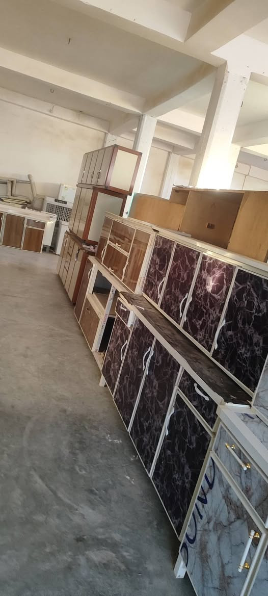 معرض سيف التميمي العنوان الحويجه شارع اليرموك العريض قرب شارع اطباء للاستفسار ***********او***********

