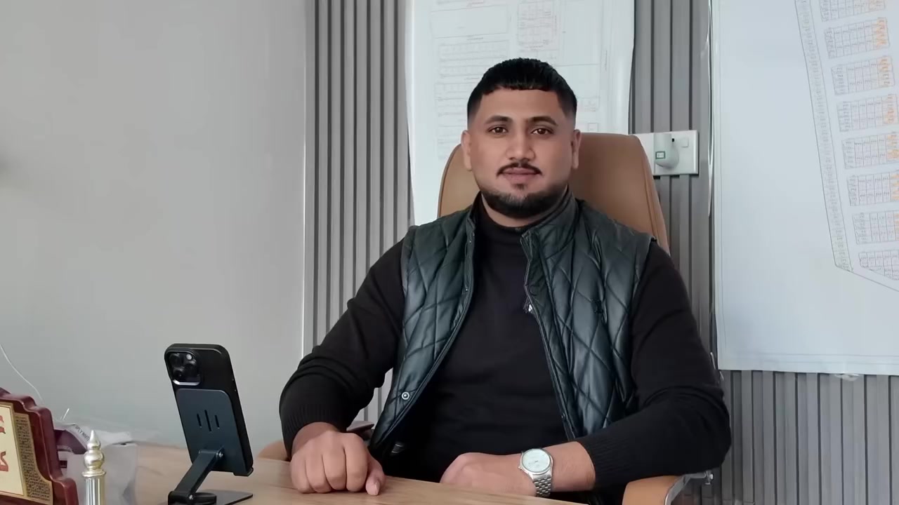 👑 عرض استثماري فاخر – فرصة نادرة لأصحاب الرؤية 👑

🌿 أرض زراعية – استثمارية متميزة للبيع
📐 المساحة: 150 دونم كاملة
🏗️ مجازة رسميًا لإنشاء 6 قاعات كيجز
➡️ جاهزة للتنفيذ الفوري بدون أي معوقات قانونية

⚡ بنية تحتية متكاملة على أرض الواقع:
✔ ماء متوفر
✔ كهرباء جاهزة
✔ طريق مُبلّط واصل مباشرة إلى الأرض

📍 الموقع: واسط – العزيزية – الفداء
🚘 تبعد فقط 7 كيلوات عن الشارع العام
📌 موقع هادئ، استراتيجي، وسهل الوصول

💼 مثالية لمشاريع كبرى مربحة:
• قاعات كيجز بيض

📈 قيمة استثمارية عالية مع قابلية نمو مستقبلية كبيرة
💎 قطعة نادرة بمواصفات يصعب تكرارها في المنطقة

📞 للتواصل :
*********** - ***********

✨ الفرص الكبيرة لا تنتظر… احجز موقعك اليوم وابدأ مشروعك بثقة ✨
 #العراق  #واحد_عراق  #العزيزية  #العزيزيه  #واسط  #الكوت  #النعمانية  #الصويرة  #الصويره  #الحفريه   #الزبيدية  #الدبوني  #واحد  #عقارات  #واحد_عراق
