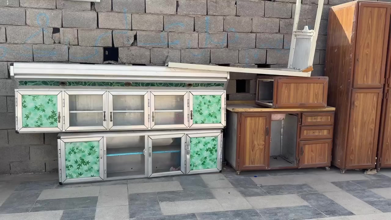 السلام عليكم كاونترات وكرفان وعاوجة الامنيوم للبيع للستفسار ***********
