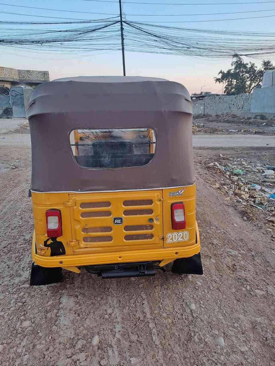 السلام عليكم شباب تكتك موديل20 جاهزه من كلش  وراق المصطفى مكان بغداد النهروان رقمي***********
