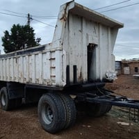 شاحنة • للبيع • بدون تفاصيل
