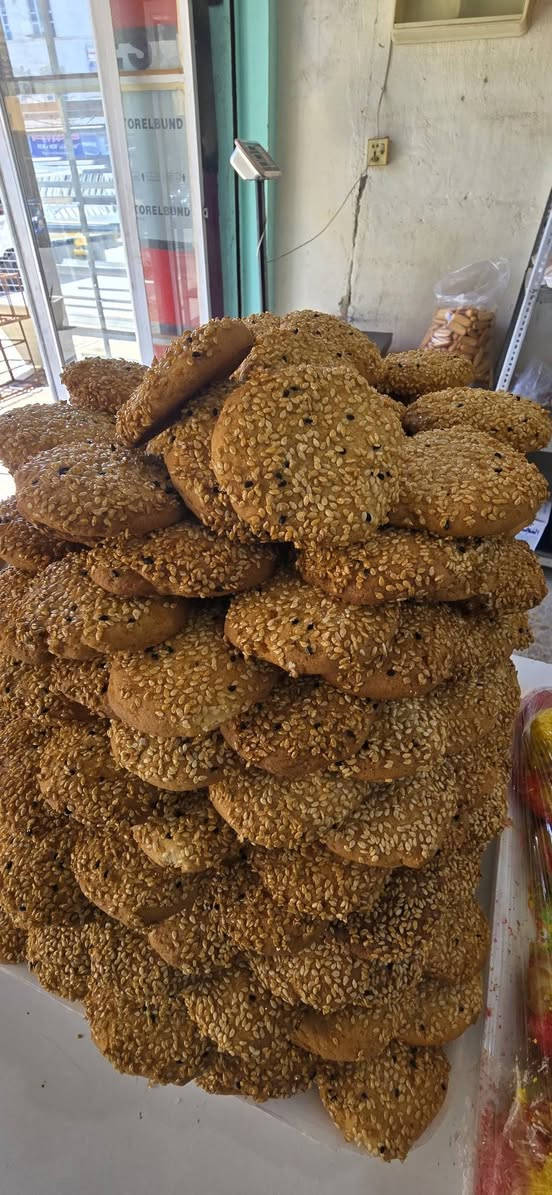 ##أفران #ومعجنات #باب #الولأية 🥰
أسعار جملة 🥰
سعر ال5 كيلو كعك ابو دهن7500🔥🔥
 كافة أنواع الحلويات 2,100🔥🔥
كافة أنواع المعجنات 2,250
النجف الأشرف شارع الهاتف 
 حلويات#ومعجنات 🥰🫰🥰
ابو حسن  ***********
 النجف الأشرف شارع الهاتف
