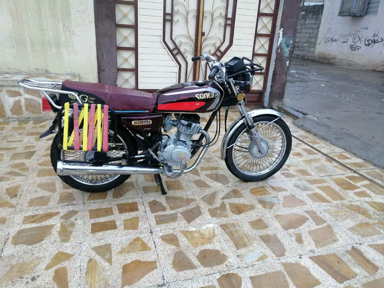 سلام وعليكم تم يعدات ناشار بسباب وعوذ لكاذبه ماطور تايكر لبيع.  محرك شارط لا يت يشاير كجات تخم تيات كلو شغال حبي مو شاري لا تعبني يرحم ولديك سعر 500 وبي مجال لطيبين توصل عل رقم ***********. @ ***********
