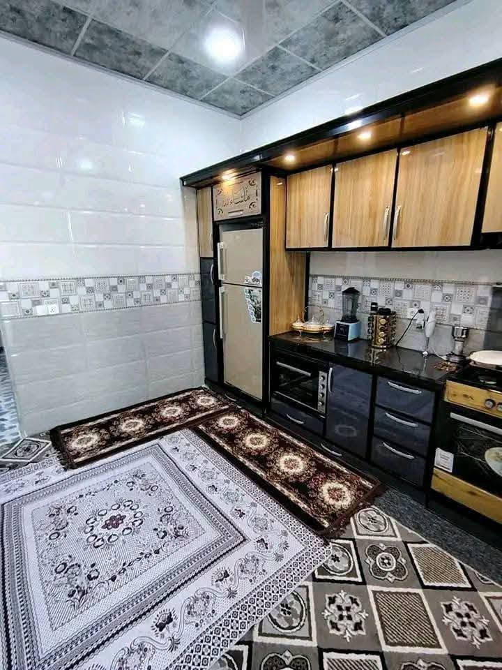 للبيع للبيع دار سكني ملك صرف طابو الزهور📍
 المساحه 150م 📍طابقين الموقع حي السماح الأطباء 
 الطابق الأول 2غرفه نوم وهول وأستقبال وكراج وصحيات📍
 الطابق الثاني 
3غرف نوم وصحيات وصطح عالي وناصي  📍
للتواصل والاستفسار اتصل ع ارقام التاليه 
***********
***********📍
***********📍
*********** 📍
*********** 📍

