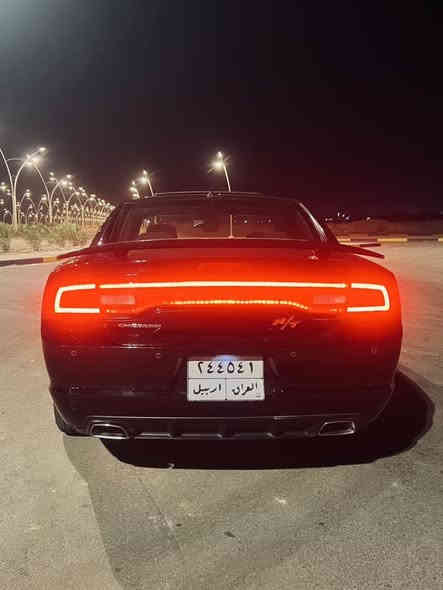 السلام عليكم چارجر موديل 2013 R/T محركها 5.7 بعده جديد فول مواصفات بصمه كشنات جلد وكهرباء وتدفئة الكشن والستيرن تشغيل عن بعد 
شاشه جبيره كأمره فتحه لآيت زنون وهواي مواصفات بعد 
السياره ضررها بنيد وجاملغ فقط بدون ايرباك السياره ماشيه 111 الف ميل فقط السياره جديده كلش 
السعر ب143$ وبيها مجال 
رقم الهاتف ***********
