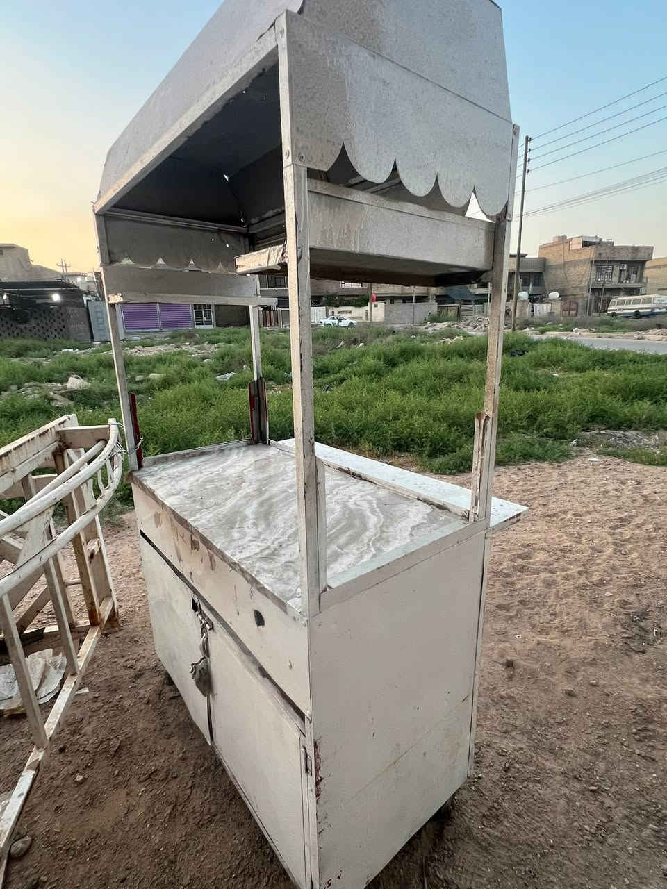 السلام عليكم جمبر مال اكل للبيع يحتوي على عيون ثنين ونضيف جداً مكاني الامين الثانيه رقمي***********
