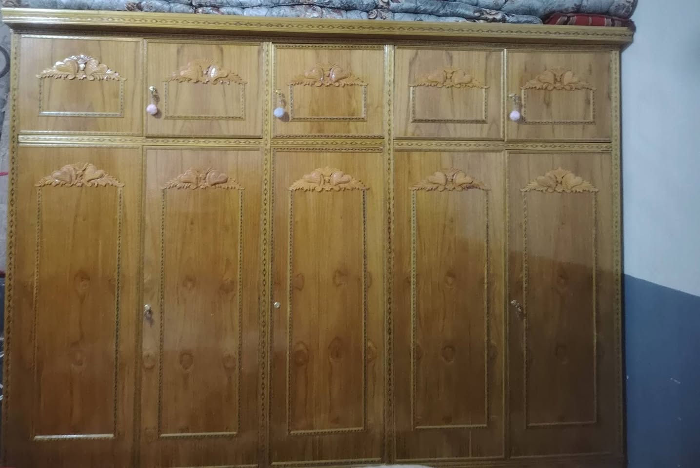غرفت خشاب عراقي للبيع مستعمله 4 تشهر مكاني نجف شارع معمل سعر 550 وبيه مجال تواصل على هذا الرقم بو واتساب***********
