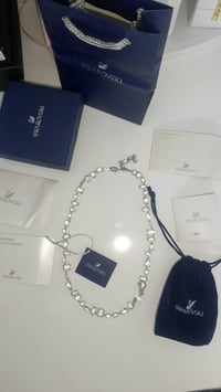 سواروفسكي • اصليه • ختم بجعة