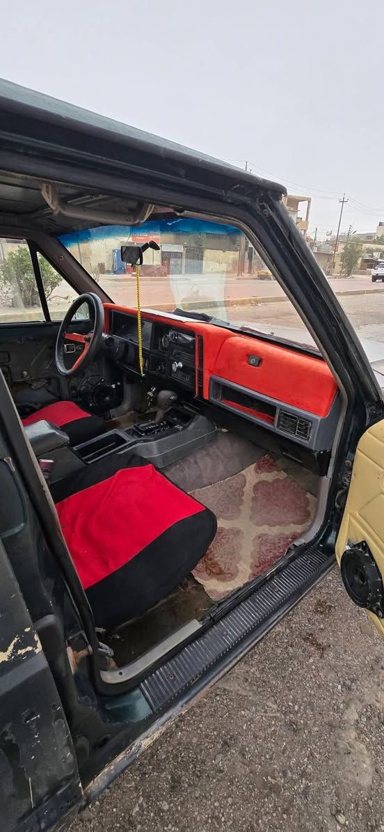 السلام عليكم  جيب شيروكي شخاطه

مكينه وكير 3000 بل كارتون مكينه قبل شهرين من بدلته هيه وتفرعاتهه كامله وكيرها يخبل حداديه جديده تخم تاير جديد كهربايات مسوي ادامه كامله اكسل قبل سبوعين من بدلته مال سيدان جام الكدام كهرباء ول وره چوبي مضخم صوت جديد سماعات كبار حلوات سياره جاهزه القماره عمرتهه كلهه  عوزهه بس صبغ ولشراي انه بخدمته سعرها ٢٨ وبيه مجال حك الجيه العنوان بصره 

موبايل.  ***********
