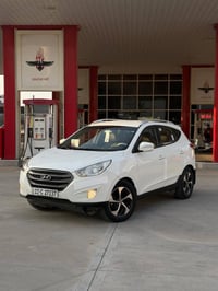 توكسون • ٢٠١١ • مكينة 2000