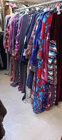 وصول وجبة جديدة 🙋 دشداشة نسائي 👘  قماش قديفة وموهير وفانيره  يتوفر جمي...