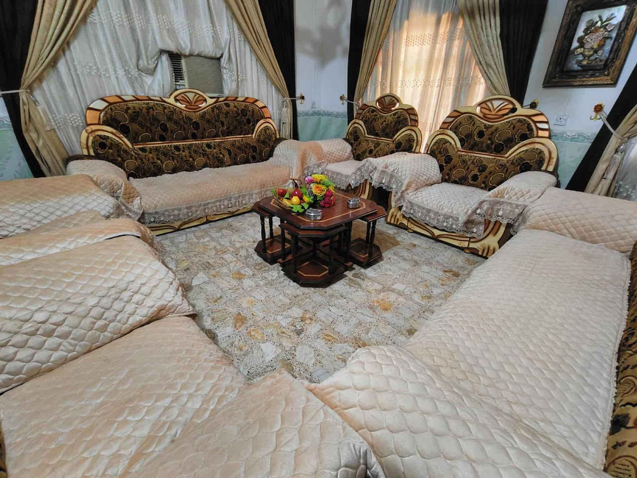 سلام عليكم تخم للبيع مكاني الحي ***********
