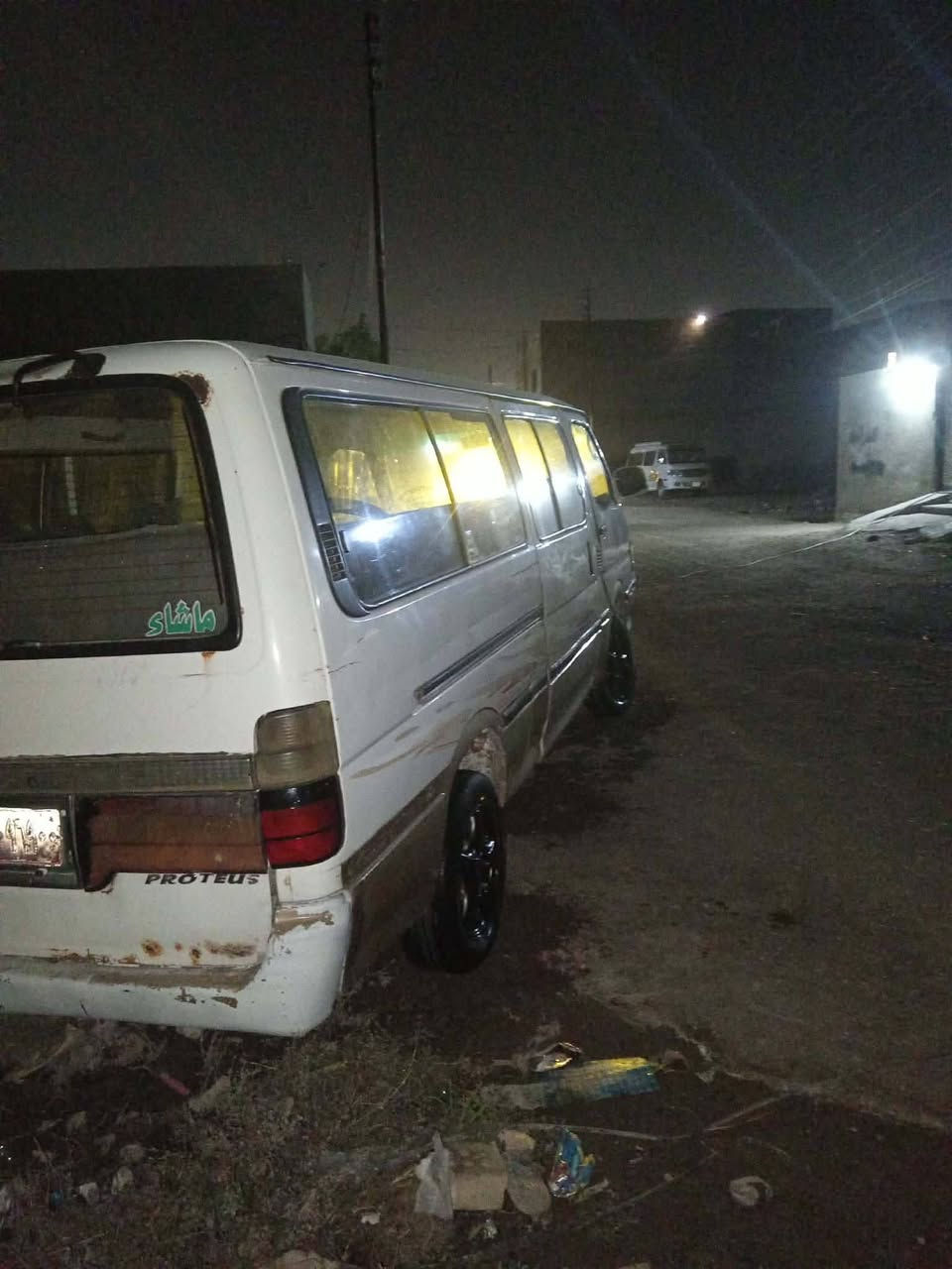 السلام عليكم فتون ديرالطويله 2010 رقم بغداد احمر تحويل ثاني يوم السيارة شغاله وتمشي نقصهه   باتري اتعهدلك اصوليات فقط و السيارة كدام العين السعر 28وبيهه مجال
***********
