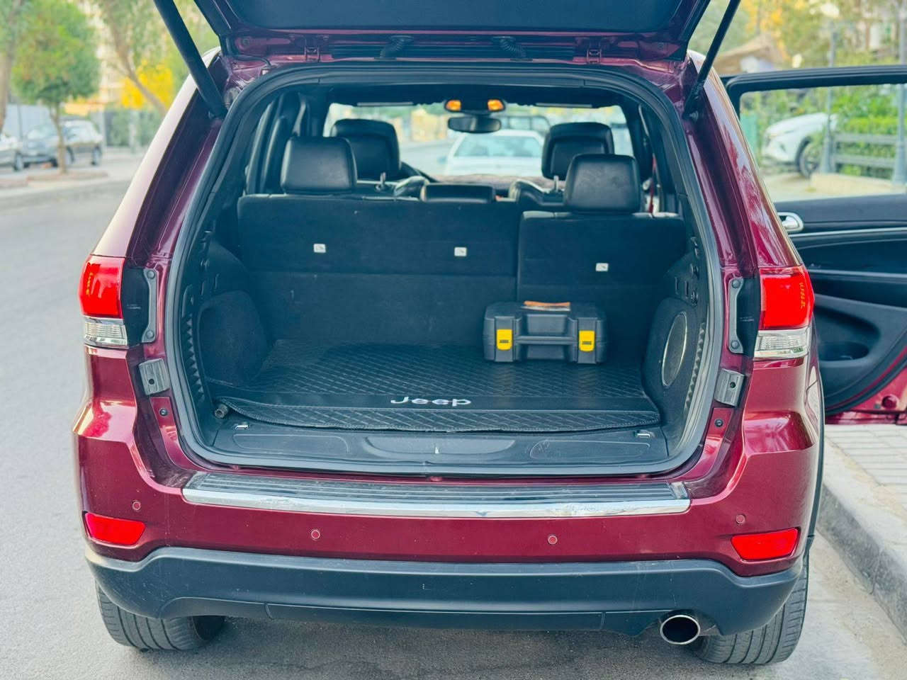 جيب كراند شيروكي
موديل 2020 ليمتد بلص فول مواصفات  )
بانوراما
3 انظمة قيادة ايكو - نورمال -
سبورت %
تشغيل عن بعد + توقف واطفاء
ذاتي ا
شاشة كبيرة + كاميرا خلفيه 360
حساسات خلفيه + نقط عمياء
اشاير ب المري
صندوق كهرباء + دمام خلفي
كشنات 4 تدفئه تبريد + ستيرن
تدفئه تبريد
مبدل مكينة نظيفه مكينتهه 6 سلندر 3.6
ماشيه 86
السعر خاص وبي مجال بغداد, العراق


**إذا كنت صاحب هذا الإعلان وتريد حذفه لأي سبب، رجاءا أرسل رسالة إلى الدعم الفني**