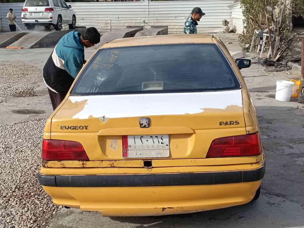 السلام عليكم ورحمه الله وبركاته 
بيجو بارص موديل 2012 كير ومكينه مكفوله حداديه خير من الله التحويل ثاني يوم السعر 25$وبيه مجال قليل العنوان حله أبو غرق متواجد على الفيسبوك وعلى هذا الرقم ***********
