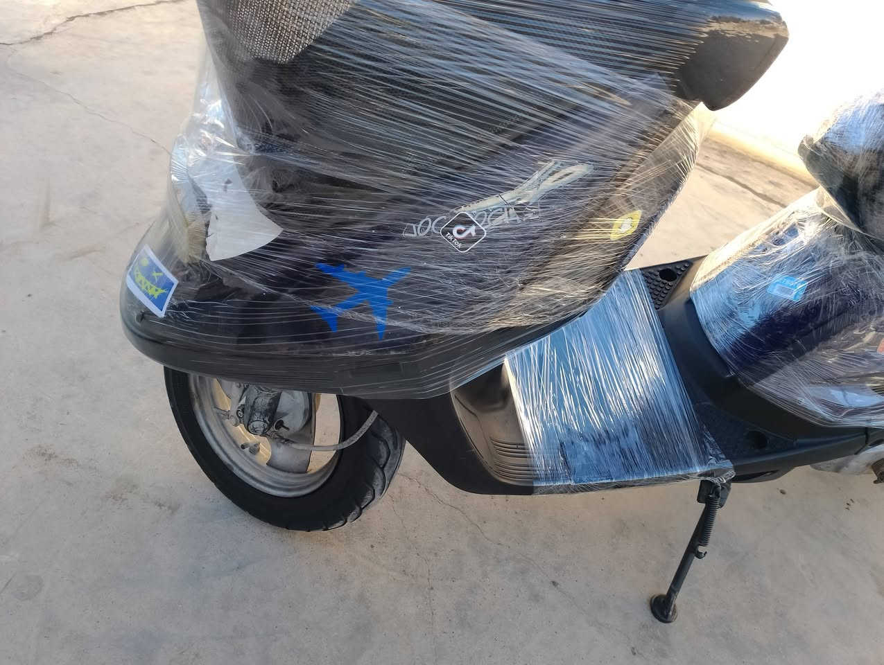 سلام عليكم يماهة نكره سلف كهربايت كله شغاله لايت زينون اشاير هورن كفراته نضيفه شاصي  بل شرط اكسل بلشرط صواته ناعم باتري جديد تاير خلفي جديد سعر 200 اوبيه مجال ***********
