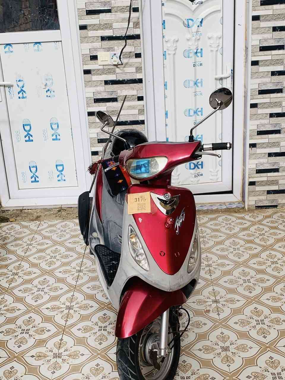 للبيع ماكس منغولي دراجه كلش جديده مال حاويه وصل معرض قبل ٣اشهر طالعه من حاويه شلعه معدل سلف كهربائيات جاهزه 
عنواني كربلاء طوريج ***********
