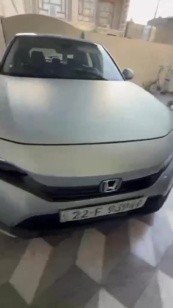 HONDA CIVIC SPORT 
الموديل :2022
المحرك :2000 تنفس طبيعي
الارقام:اربيل سيارة بسم شركه وعندي وكاله 

الموصفات🔻
بصمه تشغيل -بصمه ابواب-تشغيل عن بعد-كاميرا خلفيه-تحديد مسار-مانع اصطدام-شفتات ستيرن-مود درايف nomrmal,sport,eco-اوتو ستوب-اوتو هولد-لد امامي وخلفي-لايت زنون-رادار امامي -مثبت سرعة-عداد دجتل-ويل كب رياضي  
الحادث كما.  موضح بل صوره.     صبغ 5قطع كلير أمريكي 
السعر133وبيها مجال بسيط
للاستفسار: *********** مكان السياره فلوجه غير متواجد عل فيس. ( ملاحظة ) مايعجبك سعر اعبر منشور بكلمه طيبه
