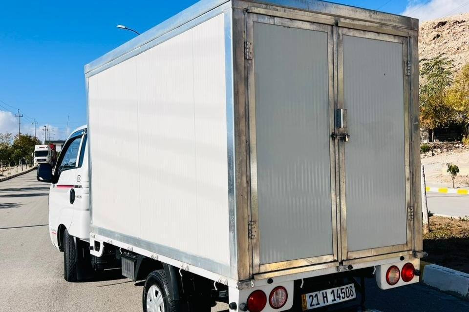 كيای بار موديل 2021 مكينه 2700 
بێ بۆیاخ بەشەرت 
بەجوانی و پاکی ماوەتەوە 
هیچ مەسرەفێکی تێدا نییە 
مه كينه وكيرى نه كراوه ته وه 
كه بسه كه ى ته نها ٢ مانگه دروستكراوه

سعر : لە کۆمێنت داوای بکە ڕاستەوخۆ بۆت دێت 🤖 

زۆر توند و تۆڵە 
ماڵی کاسپییە 
بەناوی خۆمەوەیە 

ژمارەی خاوەنەکەی 
***********
