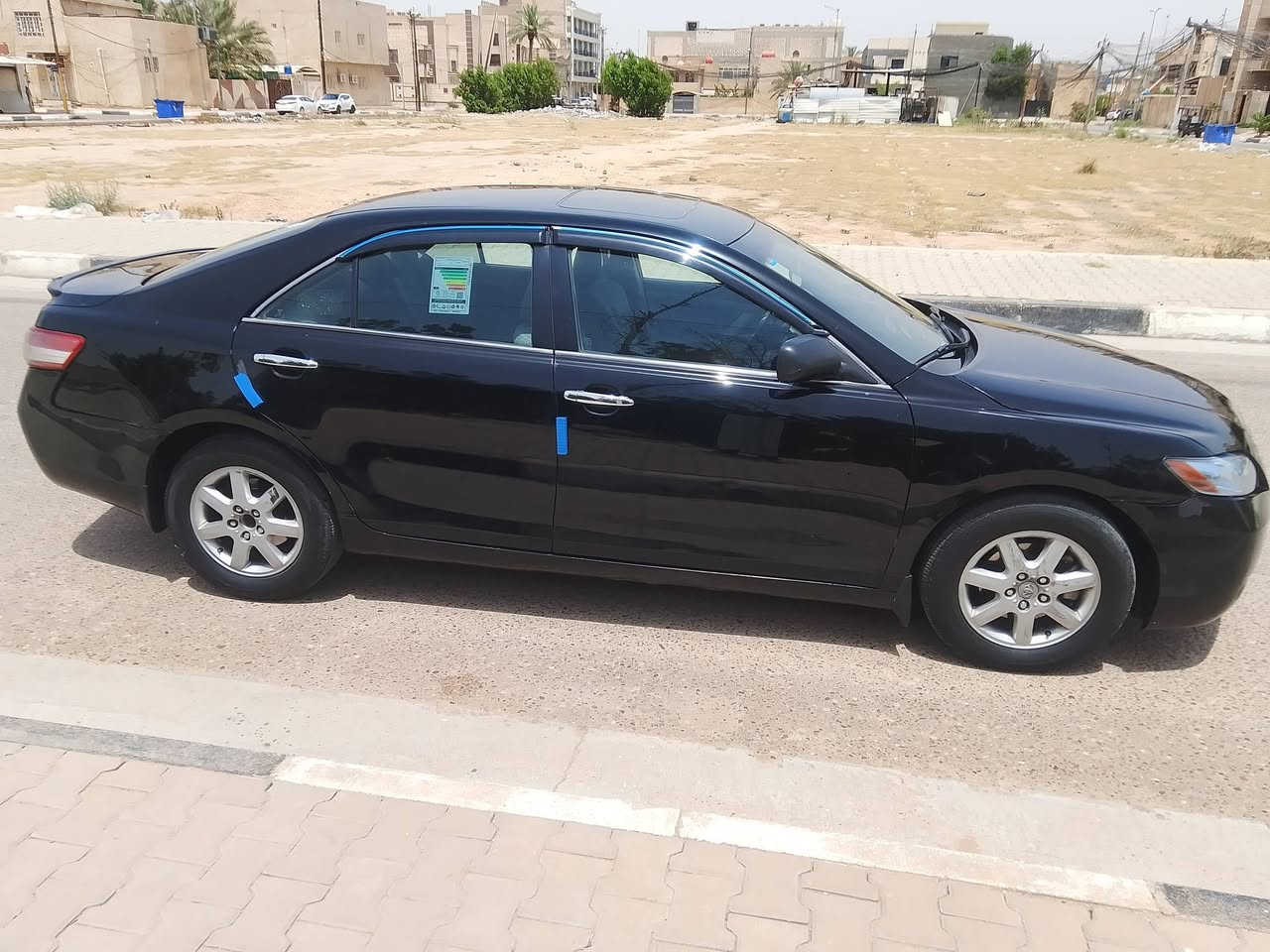 السلام عليكم سياره كامري موديل 2009 وارد امريكي السيا سياره جاهزه جير محرك تبريد حداديه سياره بها فتحه سقف سعر السياره 87 وبيها مجال بسيط مكان السياره كربلاء رقم الهاتف ***********
