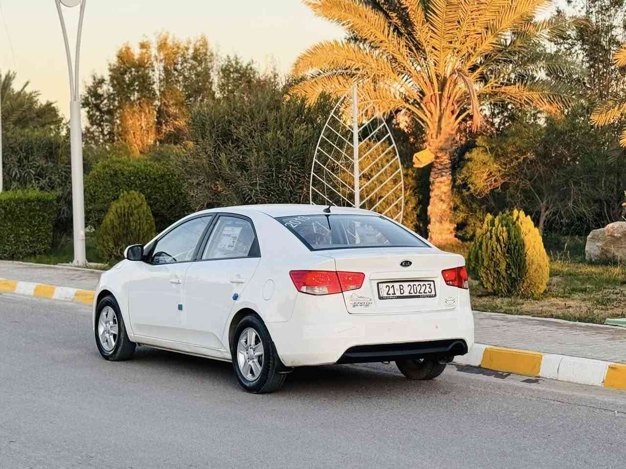 للبيع...نقد فقط  اعتذر عن الاقساط
بسعر 94$وبيه مجال بسيط 
سيراتو 2013خليجي ابيض 
رقم سليمانيه دولي سنويه لل2030
شرط الغرامات والتحويل 

✳️محرك 1600شرط لاتبخير ولاتنقيص 
✳️كير اتوماتيك 6نمربدون اي عيب مال بيت"

تدفئة /تبريد/كهربائيات/صدر/تايرات/كلها مكفوله 

🚘سياره جاهزه شرط برغي ما ناقصها Ⓜ️

✅سياره بيها ٣قطع ونص بدون دواخل شرط السونار مع الصور Ⓜ️
السعر 94$💸

تايرات 4️⃣ جديدة 🆕 
صدر امامي خلفي كلا جديد 🆕 
مكان السيارة صلاح الدين تكريت الديوم
رجاءً ما أقفل سعر بالتلفون تعال وتدلل 

للاستفسار***********
***********
