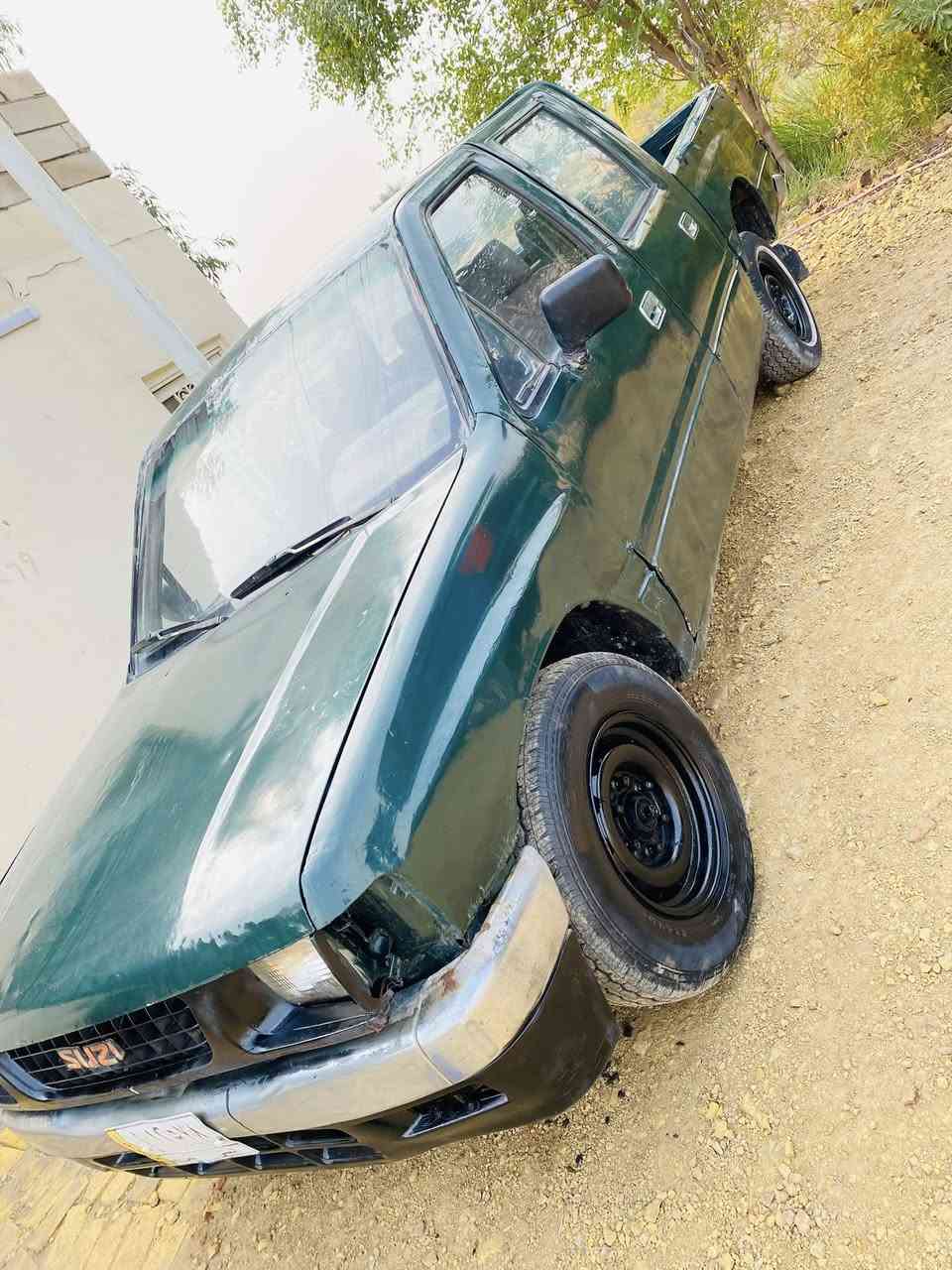 السلام عليكم بيكم اسوزو ياباني موديل 92للبيع أو مراوس مكينه كير حداديه تخم تاير كله جديد خير من الله رقمه مثنى تحويل ثاني يوم السعر 20وبيه مجال التصال عل رقم ***********
