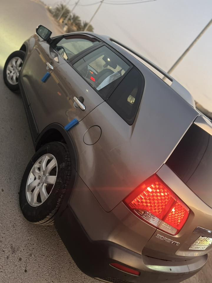 سورنتو 2011 وارد أمريكي
سياره مكفوله عدا بارد بسيط سونار بل منشور 

ماشيه 166mi 

5 راكب 

4 سلندر 

سياره جديده تخم تايرات جديد وباتري جديد 

السعر 148 وبيه مجال مكان سياره فلوجة 

***********
