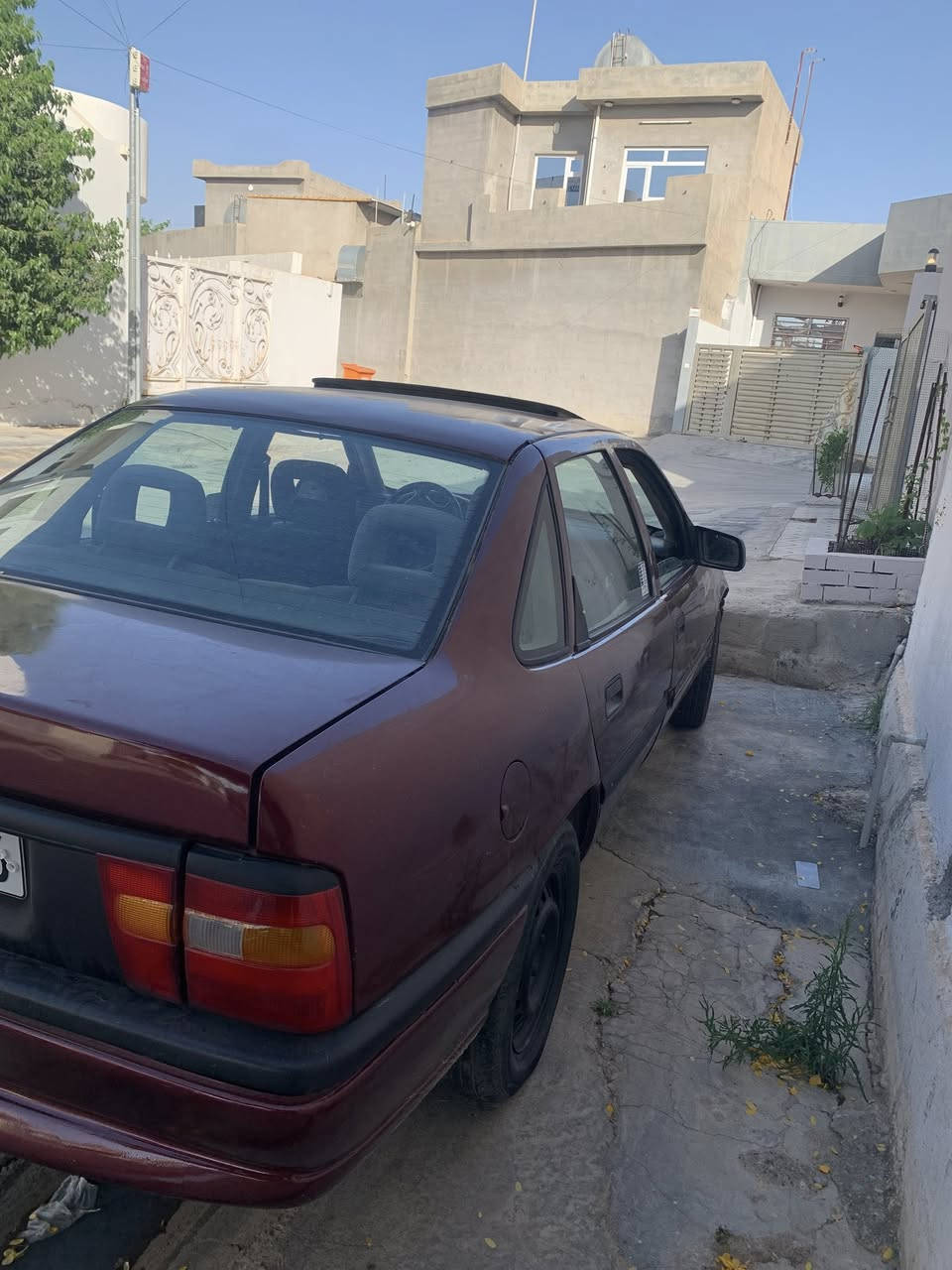 اوبل موديل ٩٥
مه كينه ى ١٨ گير عادى جام كاره باى و سلايد 
ره قه م و سه نه وى تازه يه هه تا ٢٠٣١
به ناوى خومه وه يه به شه رت تحويل و وه كاله تازه هه زه كراوه 
شوين :كركوك
ژ.م ؛ ***********
ژ.م:***********
