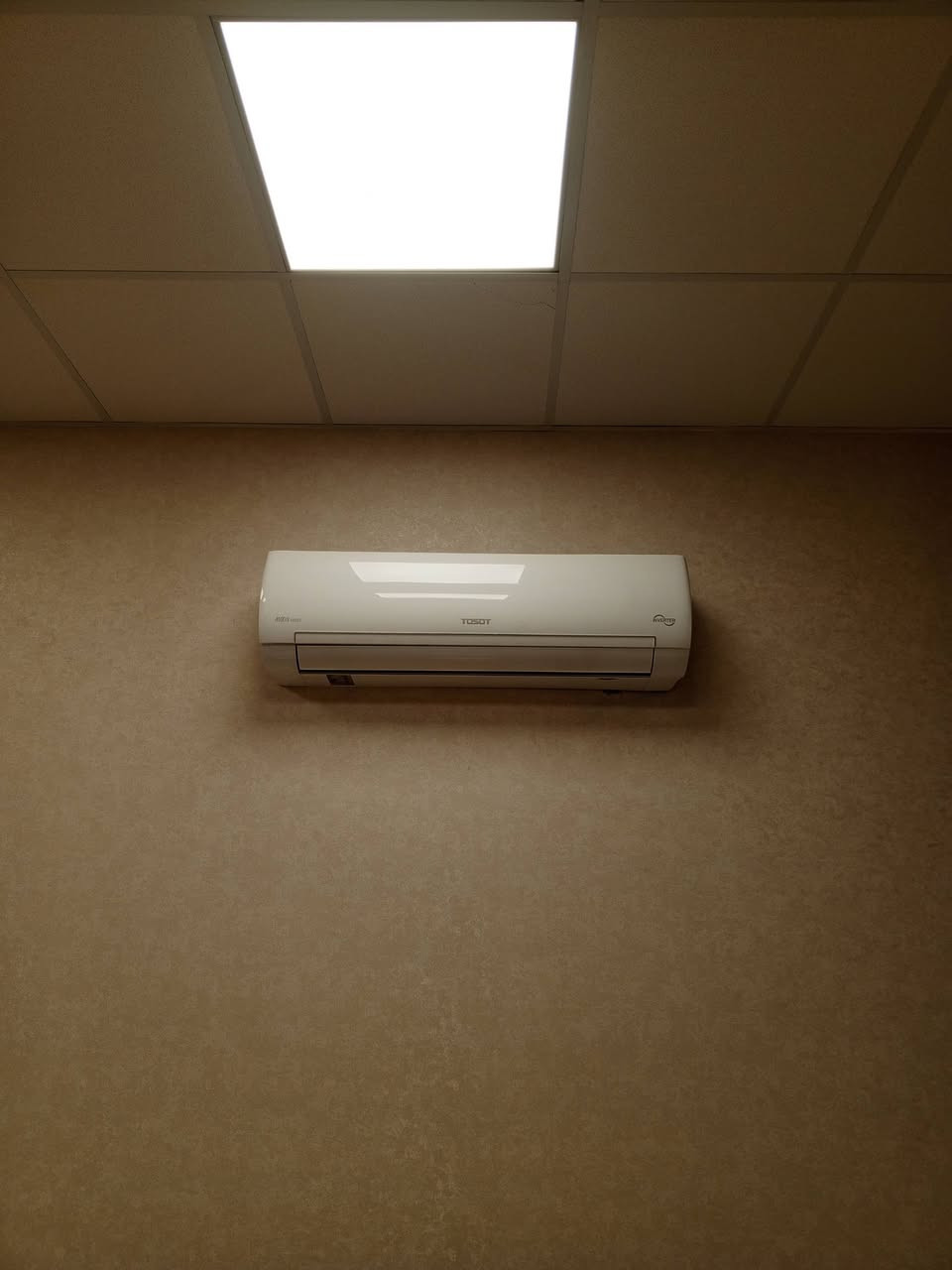 ورشه الهندسيه للتبريد متنقله في بغداد 🌐
لتنصيب وتركيب سبالت ❄️ وفتح سبالت ❄️ وغسل وتنظيف جميع انواع السبالت 💧 
«»«»«»«»«»«»«»«»«»«»«»«»«»««»«»«»«»«»
💥 جزء من اعمال ورشتنه على بركه الله 💥
-تم تنصيب مجموعه سبالت توسوت/كري/الوادي/ميديا/TCL/اوكس وفتح سبالت اخرى في مناطق شعله وحي جهاد وغيرها من المناطق ..

⭕لتواصل عبر الرقم :
📱*********** واتساب ✅ 
او مراسله الصفحه
