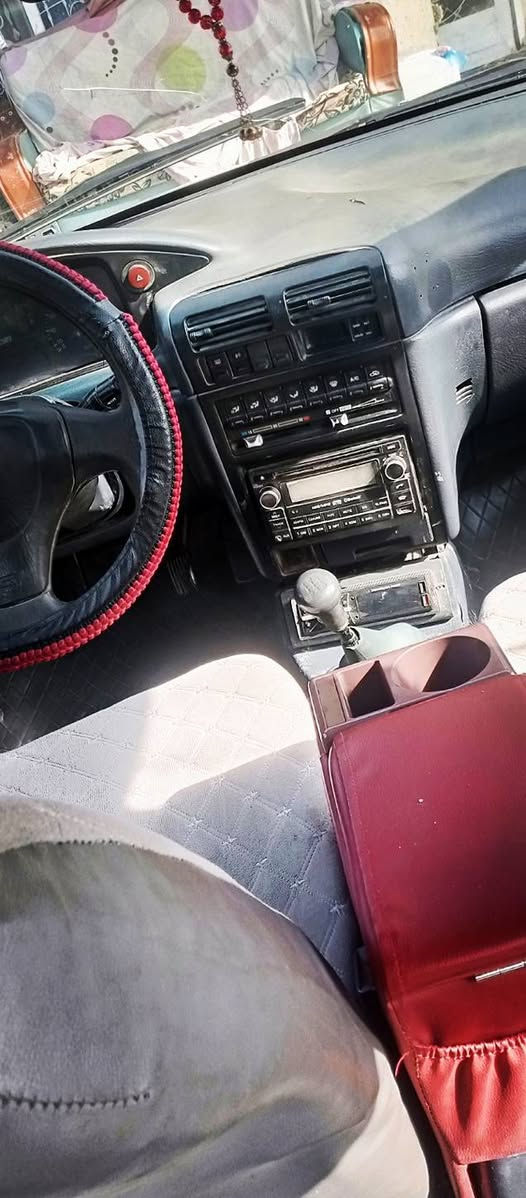 السلام عليكم سيفيا 93 رقم بغداد سنويه  ل 31جديده وهزه جديده  باسمي تحويل ثاني يوم سياره جاهزه مكينه مسكر وتخم تاير كير عادي مصبوغه لجماليه سياره مال جناي سياره حلوه مكان  محاويل مشروع المسيب *********** ،مكلف بنشر السعر 36 وبيه مجاال
