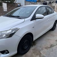 تويتا يارس ٢٠١٦  مه كينه بچوك  ٣ پارچه ى بؤياخه  ١٢٩ هەزار ڕۆشتوە  ڕەق...