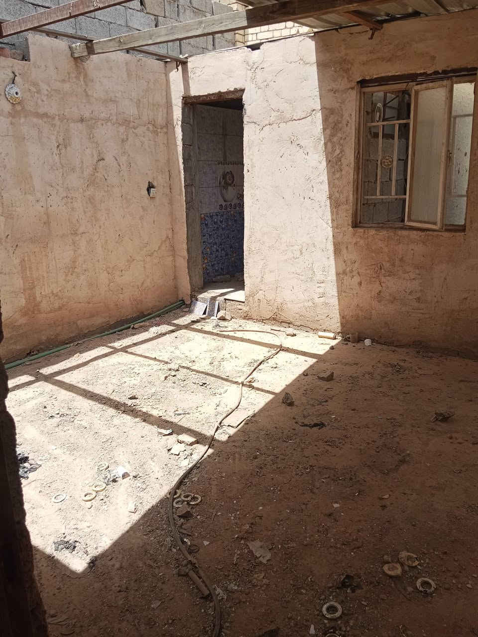 دار للبيع
مساحه %100 
العنوان الزعفرانيه خلف دور الشرطه الزراعي 
السعر 35 وبي مجال 
الاستفسار ***********
