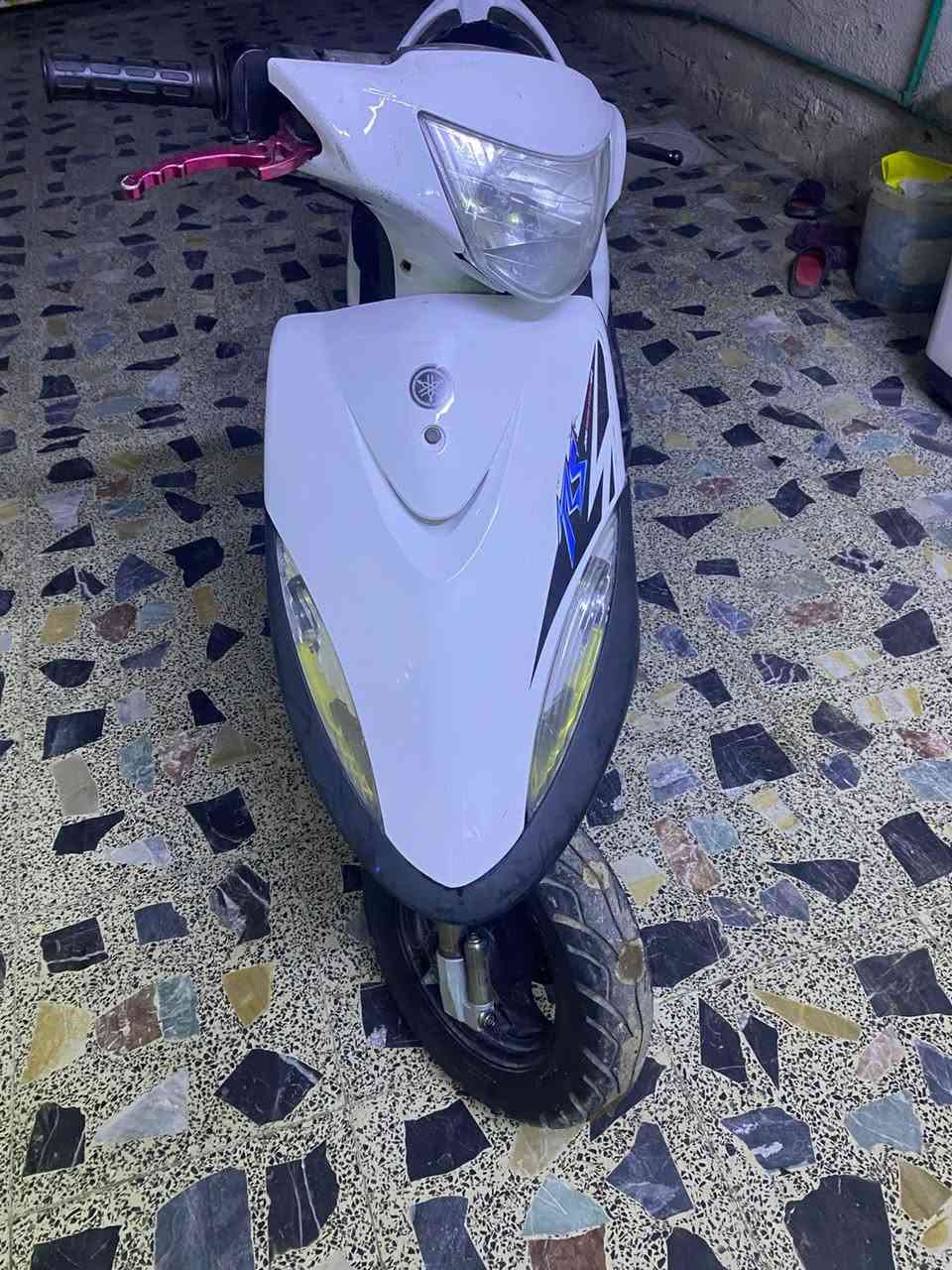 السلام عليكم دراجه ماكس عدله دراجه كهربائيات كلهه شغاله كابريترهه شويه تعبان وشاطه مال سلف عطلانه بوشه ٥٥السعر ٤٠٠وبيهه مجال مكاني ام الكبر قرب مطعم الركن السوري ***********
