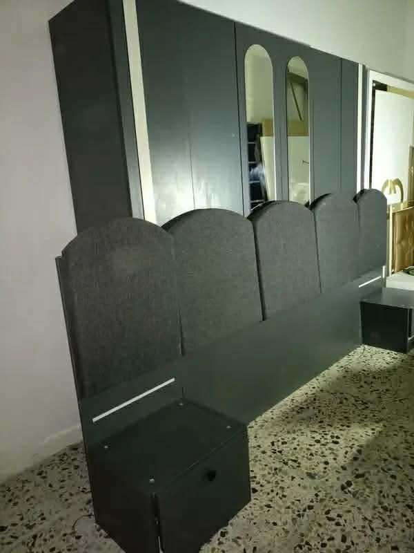 غرفة تركي 🇹🇷 مستخدام 5قطع  ✨✨
نضافه 90 💯
ابواب  💖
السعر 450 💖💸
مع شد🪛 ونقل 🚚  مجاني  داخل بغداد  محافظات بكروه


**إذا كنت صاحب هذا الإعلان وتريد حذفه لأي سبب، رجاءا أرسل رسالة إلى الدعم الفني**