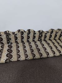 ورحمه الله وبركاته جلسه عربيه سبع دواشق يعني 14 متر كامله مستخدمها بس ...