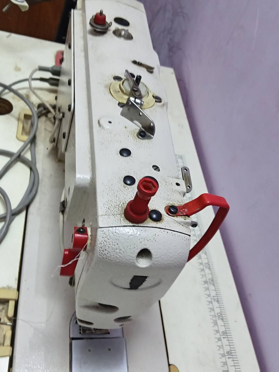 السلام عليكم مكينه مال خياطه للبيع ***********

