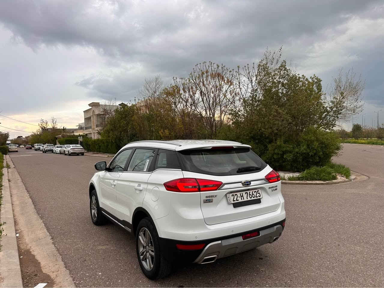 جيلي ام كراند 2021 فول مواصفات ده عامي بو ده عامي به شه رت سيرفسي هه موو له شه ريكه كرايه  هه موو شتي نويه 
122 ورقه 
***********
*********** أربيل, العراق
