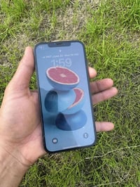 آيفون ١٢ برو ماكس • ١٢٨ • ٧٤٪ بطاريه