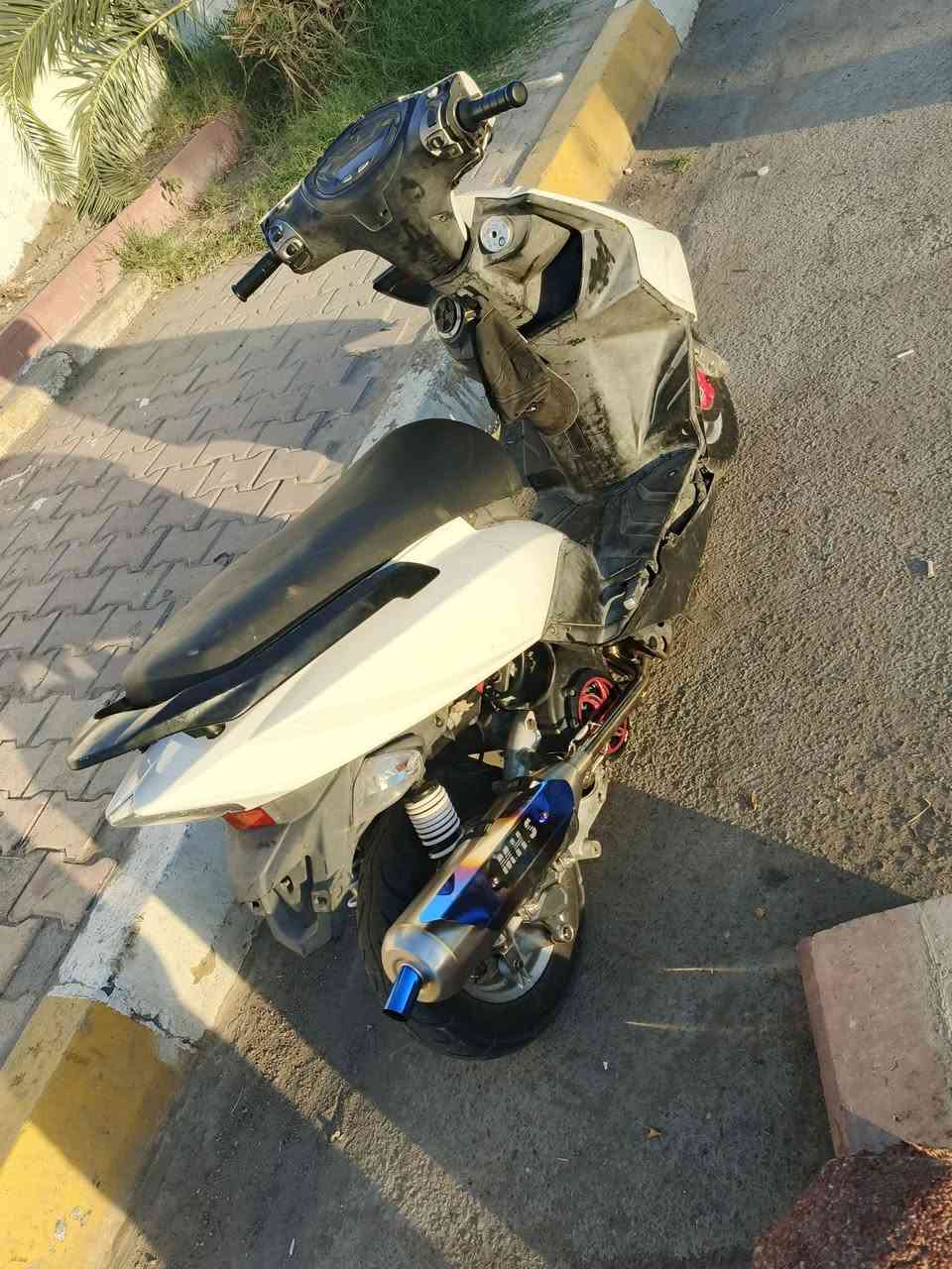 سلام عليكم جيتي ار للبيع كفاله عامه
مكينه بلاديه بل جيس كهربايات كلها شغاله ما نقصها اي شي بيها صالنصه رياضيه وصدر مامي رياضي رقم ***********بغداد
